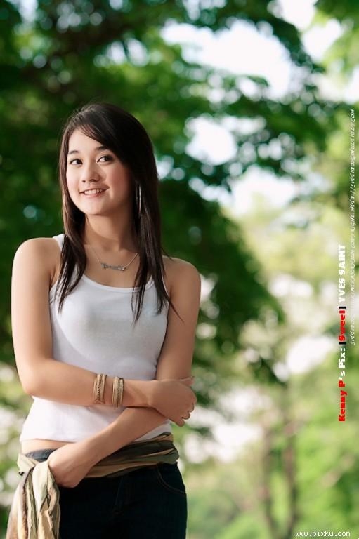 Ư��У԰��Ů