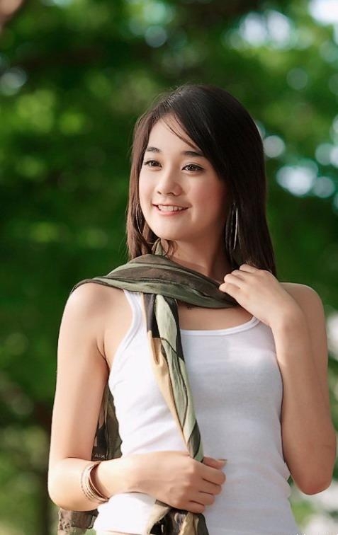 Ư��У԰��Ů