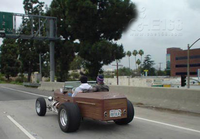 ��Ц����չ