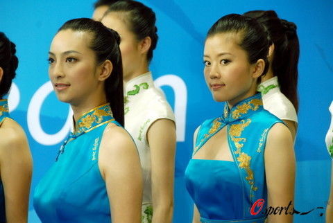 ������Ů־Ը��