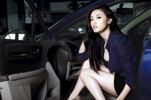 �Ը���ŮVS�����ܳ�֮��